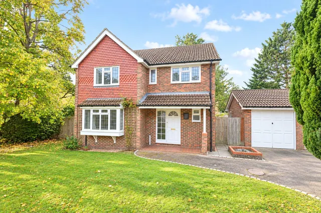 Shire Avenue, Fleet, GU51, photo 1