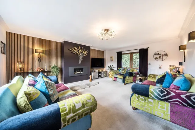 The Meadows, Sowerby Bridge, HX6, photo 2