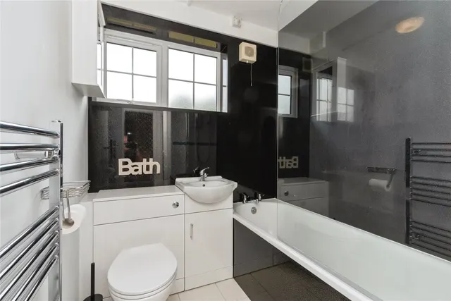 Devonshire Place, Basingstoke, RG21, photo 3