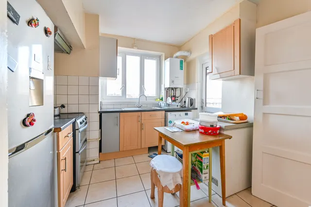 23 Chadworth House, Green Lanes, London, photo 1