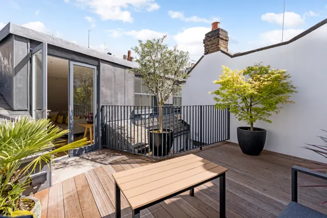 Photo 2 — Lancaster Mews, London, W2