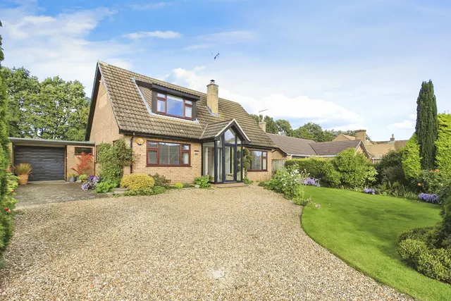 Peakirk Road, Glinton, PE6, photo 1