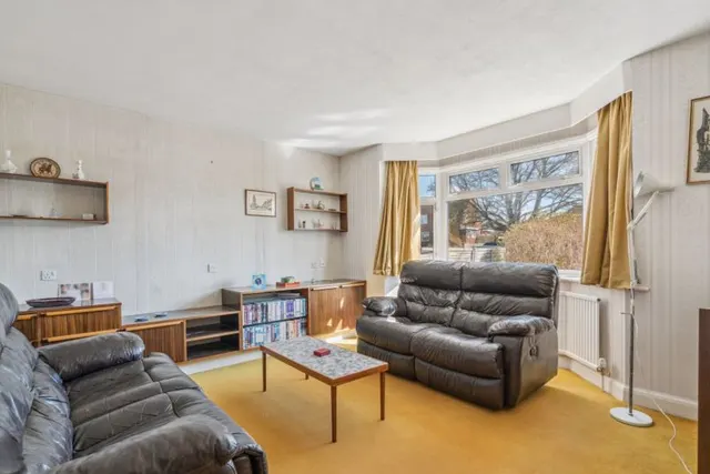 Photo 2 — Blind Lane, Bourne End SL8 5TN