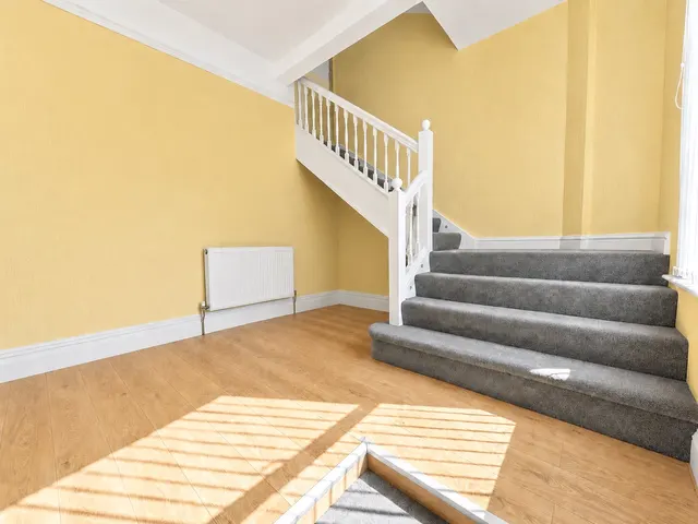 Seabank Road, Wallasey, CH45, photo 3
