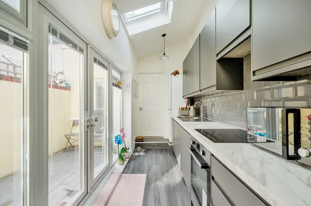 North Road, Lancing, BN15, photo 3