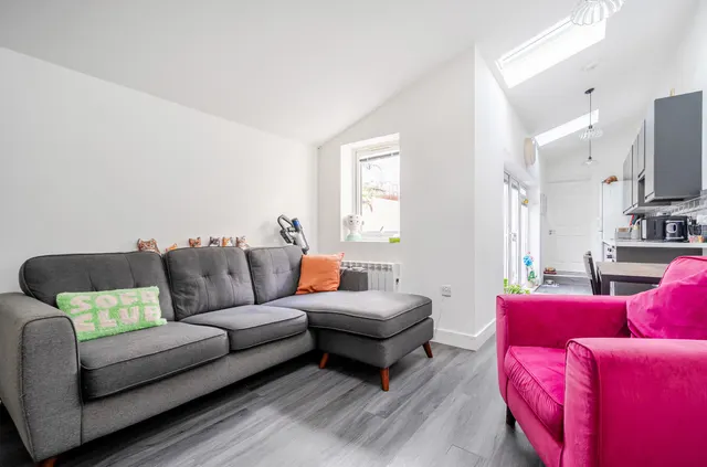 North Road, Lancing, BN15, photo 1