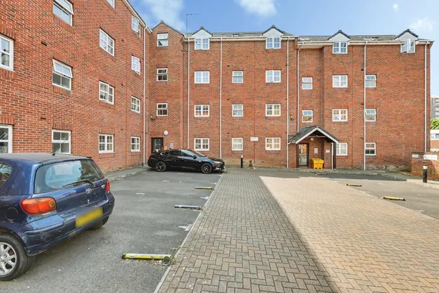 Photo 2 — St. Andrews Street, Northampton, Northamptonshire, NN1