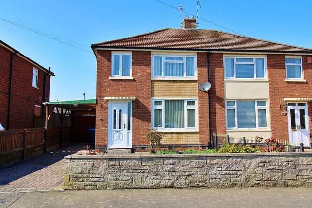 Photo 2 — Hoods Way, Rugby, CV22 7EU