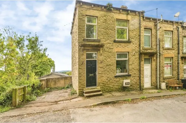 Nab Lane, Birstall, WF17, photo 1