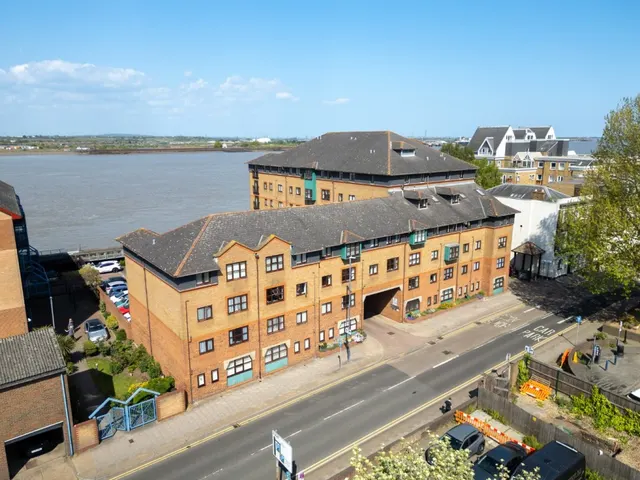 West Street, Gravesend, DA11, photo 1