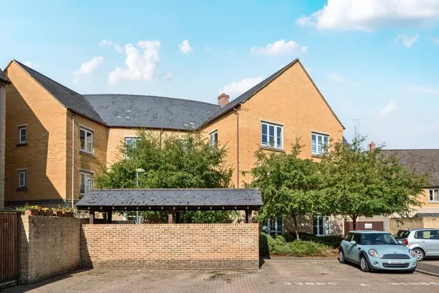 New Bridge Street, Witney, OX28, photo 1