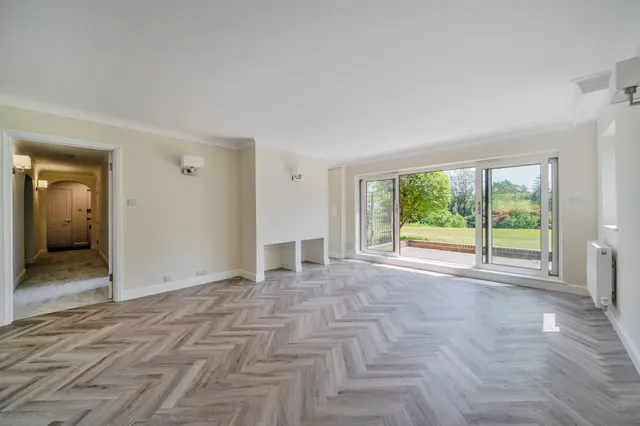 Lythe Hill Park, Haslemere, GU27, photo 1