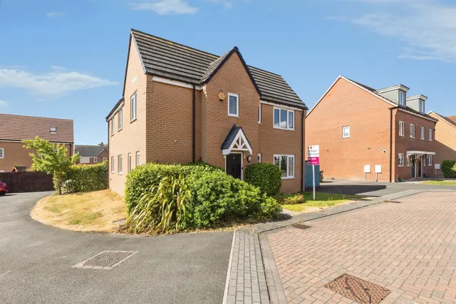 Stope Avenue, Kinsley, Pontefract, photo 1