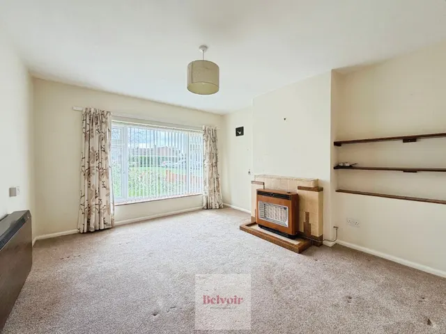 Photo 2 — Masters Close, Evesham, WR11