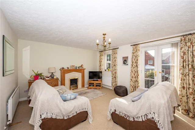 Photo 3 — Rosedale Close Brockhill, Redditch, Worcestershire, B97 6JQ