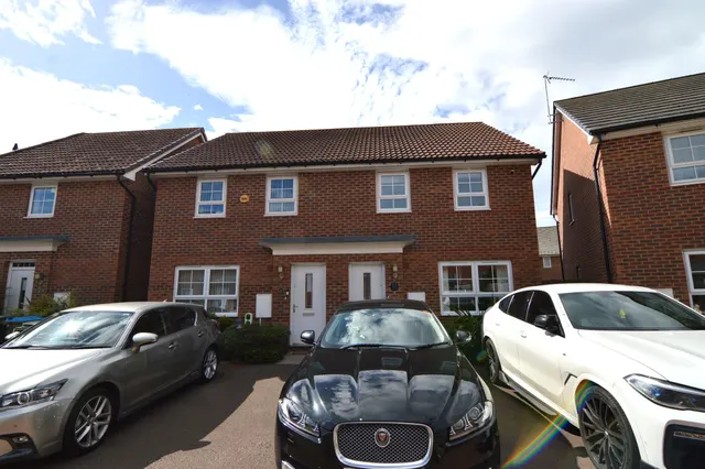 Photo 3 — Tawny Grove, Coventry, West Midlands, CV4 8NL