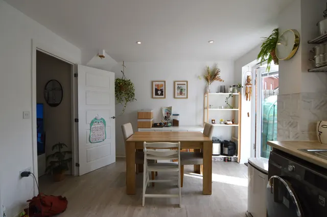 Photo 2 — Tawny Grove, Coventry, West Midlands, CV4 8NL