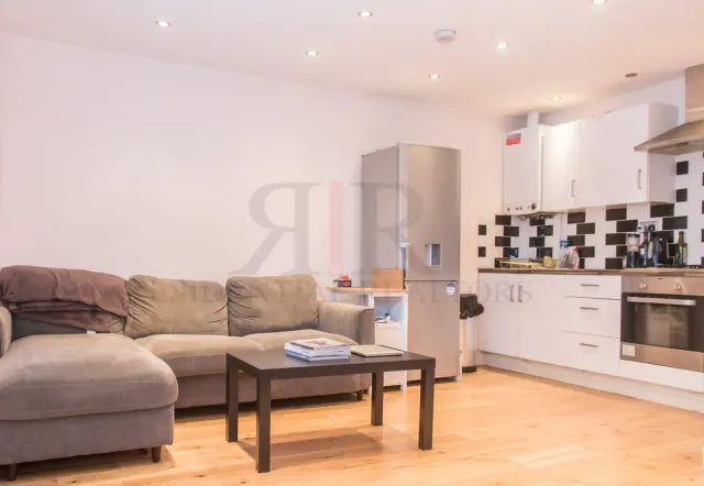 Denbigh Street, SW1V, photo 2