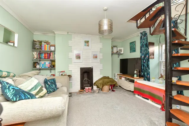 South Road, Faversham, ME13, photo 2