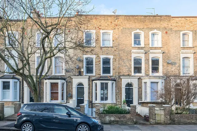 Photo 3 — Vicarage Grove, SE5