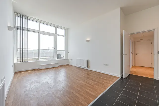 Photo 2 — Apartment 313, Building 50, Argyll Road, London
