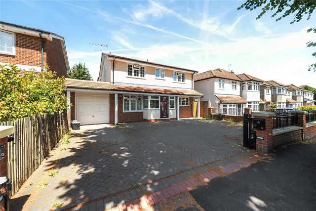 The Avenue, Orpington, BR6, photo 1