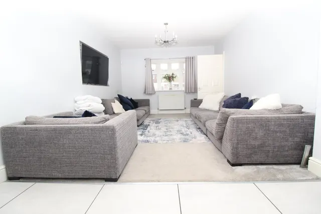 Fernleigh Road, Walsall, photo 2