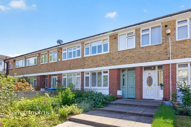 Melford Road, London, photo 1