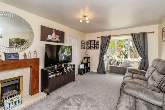 Photo 2 — Melbourne Road, Heath Hayes, Cannock, WS12