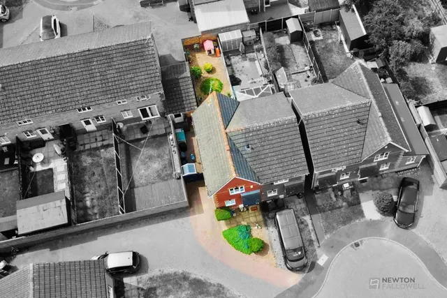 Pretoria Close, Thurcaston Park, LE4, photo 2