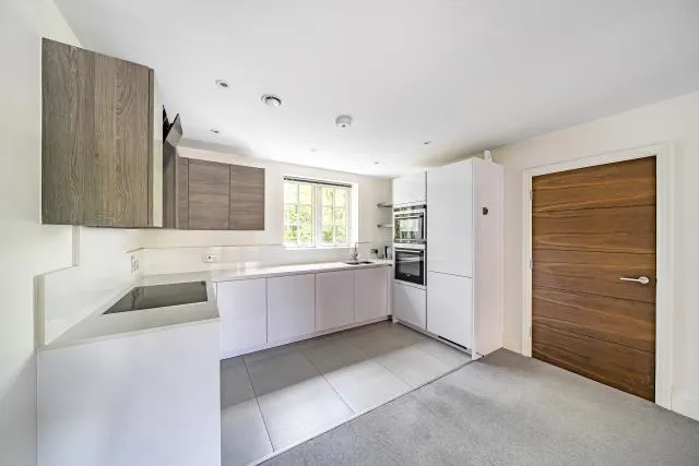 Ashridge Close, London, N3, photo 2