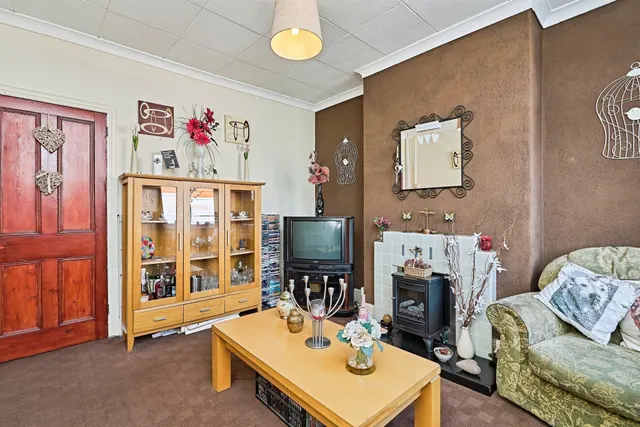 Alexandra Road, Tipton, DY4, photo 2