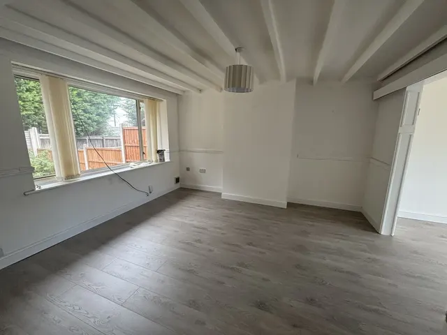Gilbert Close, DE21, photo 3