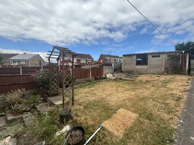 Gilbert Close, DE21, photo 2