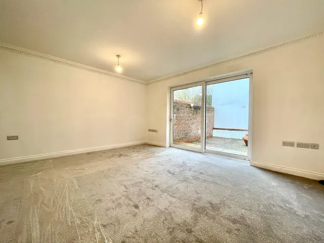 Wharfdale Road, Westbourne, BH4, photo 2