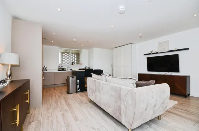 Croxley View, Watford, WD18, photo 2