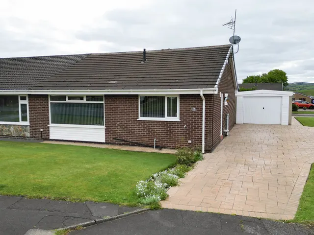 Starring Way Littleborough, Littleborough OL15 8NT, photo 1