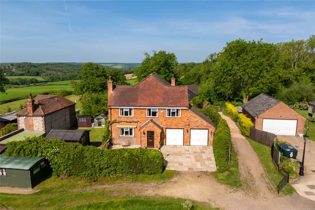 Spindleberry, Ditchfield Common, HP14, photo 1