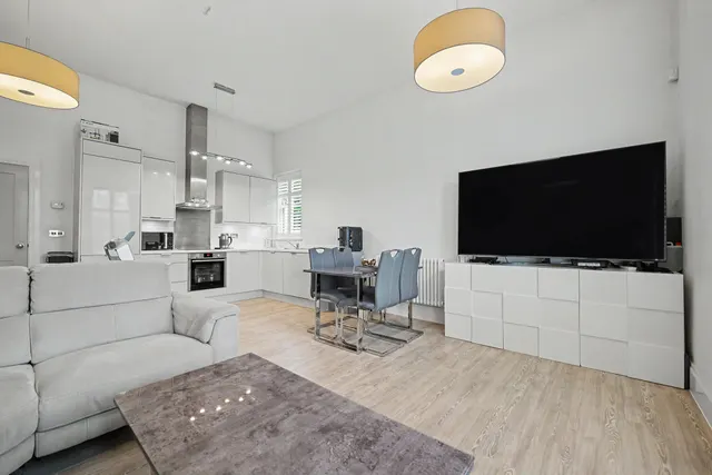 Gwendolyn Drive, Coventry, CV3, photo 3