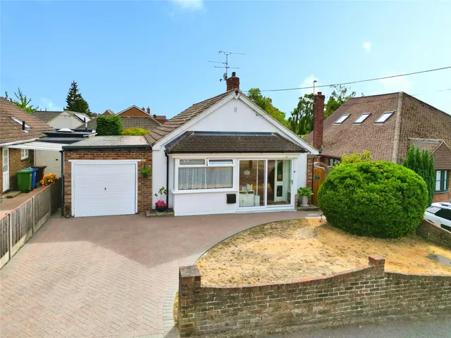 Yeovil Road, College Town, Sandhurst, Berkshire, GU47 0QH, photo 1
