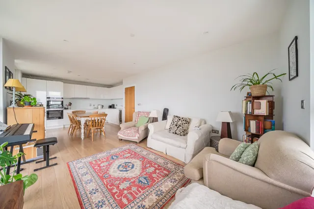 Robsart Street, Stockwell, SW9, photo 1