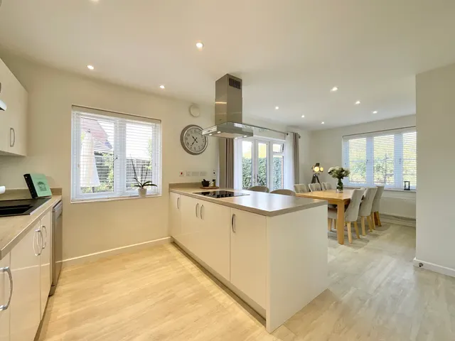 Philip Taylor Drive, Crewe, CW1, photo 2