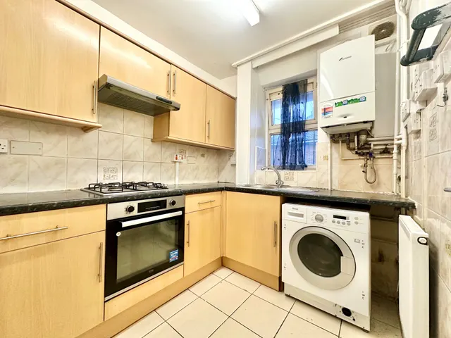Moredown House, Hackney, E8, photo 2