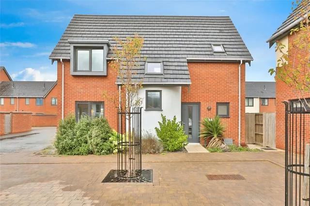Goodson Road, NORWICH, Norfolk, NR7, photo 1