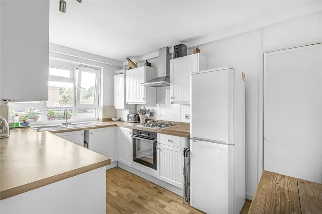 Photo 2 — Sulivan Court, Broomhouse Lane, Fulham, London, SW6