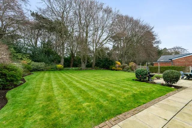 Taunton Road, Sale, photo 2