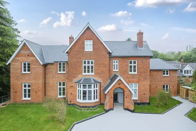 Wray Park Road, Reigate, RH2, photo 1