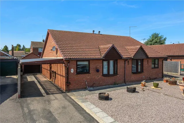 Heathcote Road, Bourne, PE10, photo 1