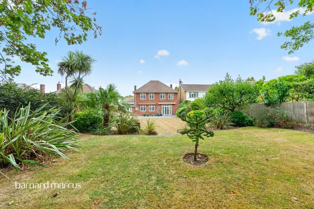 Photo 2 — Wallace Fields, Epsom