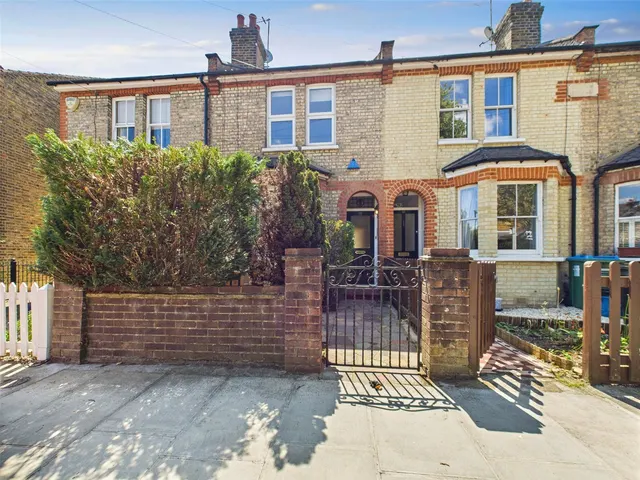 Fairfax Road, Teddington, TW11, photo 1
